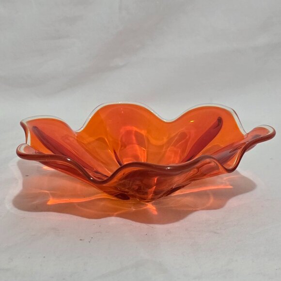 Viking Epic 6 Petal Persimmon Orange Clear Shallow Bowl - 8 1/2" x 2 1/4" - Picture 2 of 4